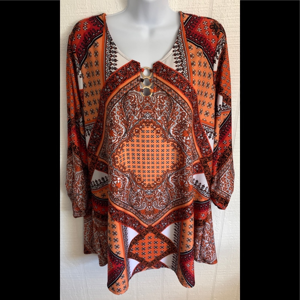 ⭐️Women’s New Directions Top Size 2X